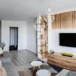 Ah Zizkova Apartment *