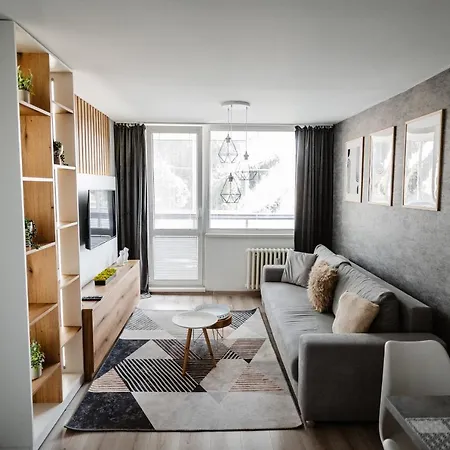 Ah Zizkova Apartment *