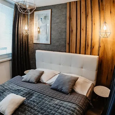 Ah Zizkova Apartment *